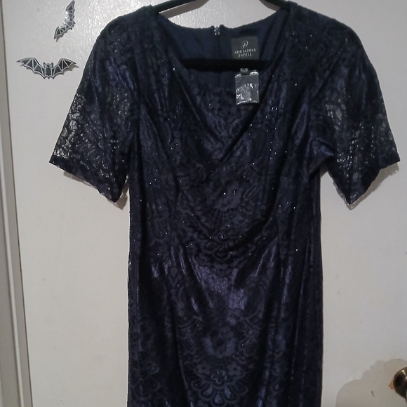 Adrianna Papell Dresses & Skirts - NWOT Adrianna Papell dress